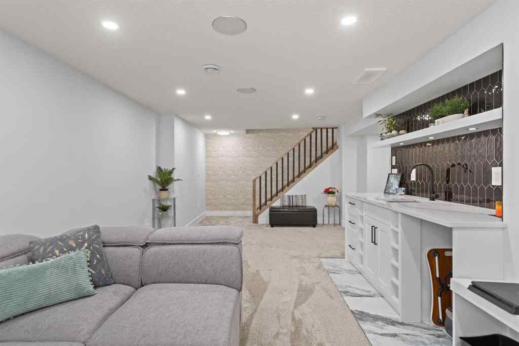 MLS® A2253547 - 201 Wascana Crescent SE in Willow Park Calgary, Residential