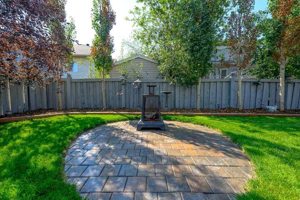 MLS® A2253549 - 9013 128 Avenue  in Crystal Lake Estates Grande Prairie, Residential