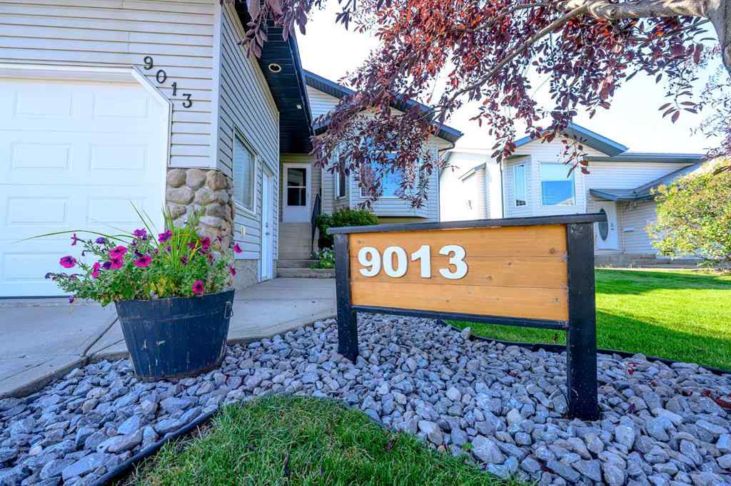 MLS® A2253549 - 9013 128 Avenue  in Crystal Lake Estates Grande Prairie, Residential