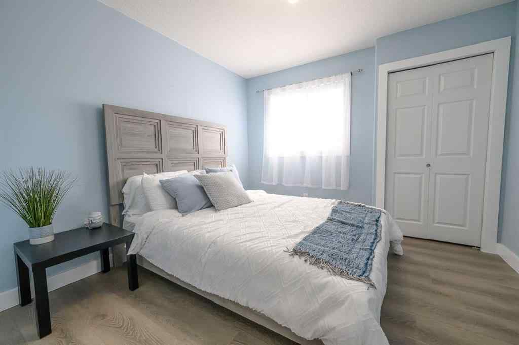 MLS® A2253549 - 9013 128 Avenue  in Crystal Lake Estates Grande Prairie, Residential