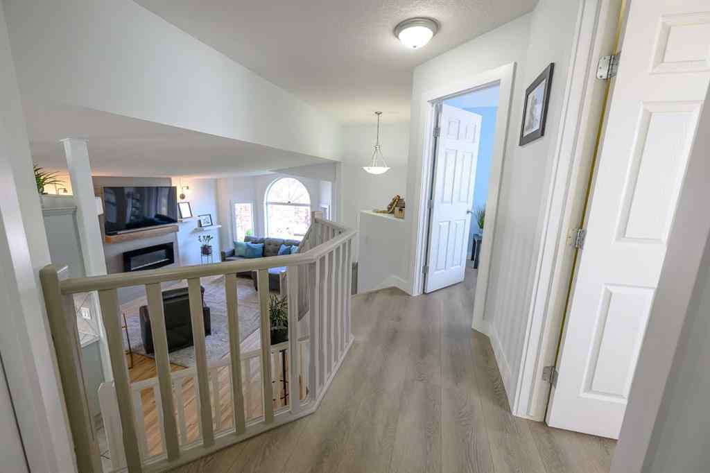 MLS® A2253549 - 9013 128 Avenue  in Crystal Lake Estates Grande Prairie, Residential
