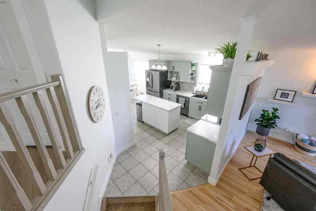MLS® A2253549 - 9013 128 Avenue  in Crystal Lake Estates Grande Prairie, Residential