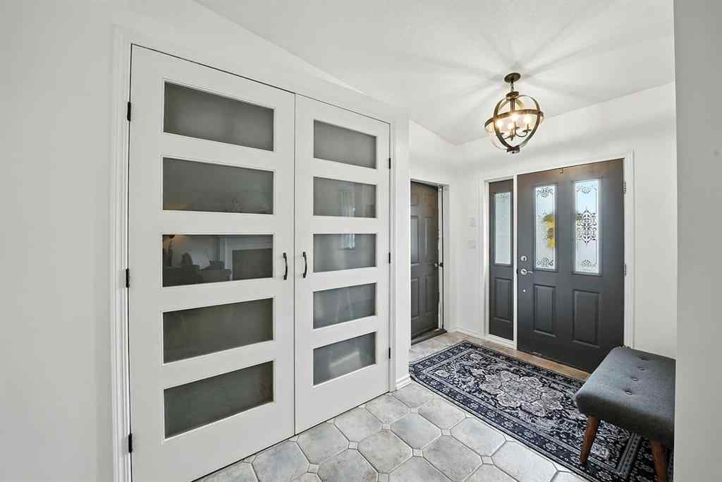 MLS® A2253551 - 16 Dunham Close  in Deer Park Estates Red Deer, Residential