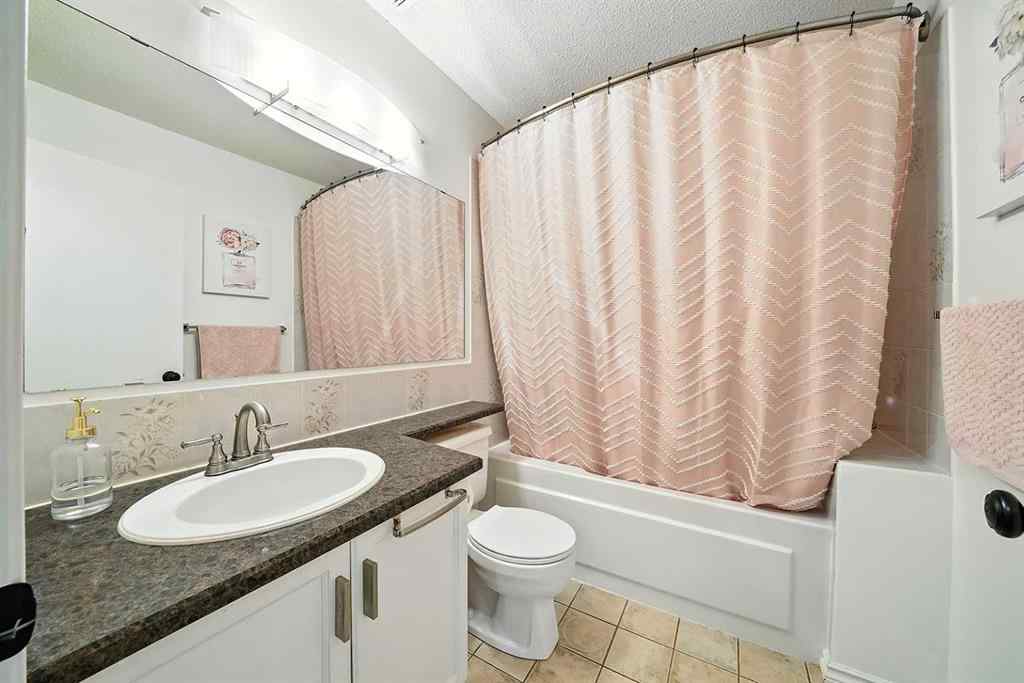 MLS® A2253551 - 16 Dunham Close  in Deer Park Estates Red Deer, Residential