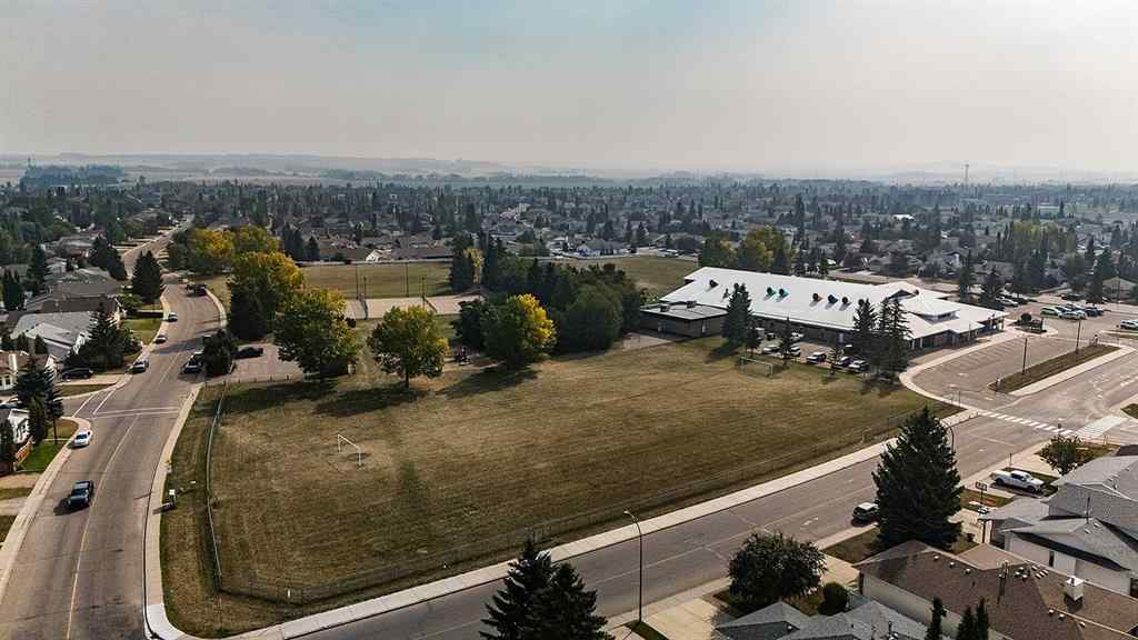 MLS® A2253551 - 16 Dunham Close  in Deer Park Estates Red Deer, Residential