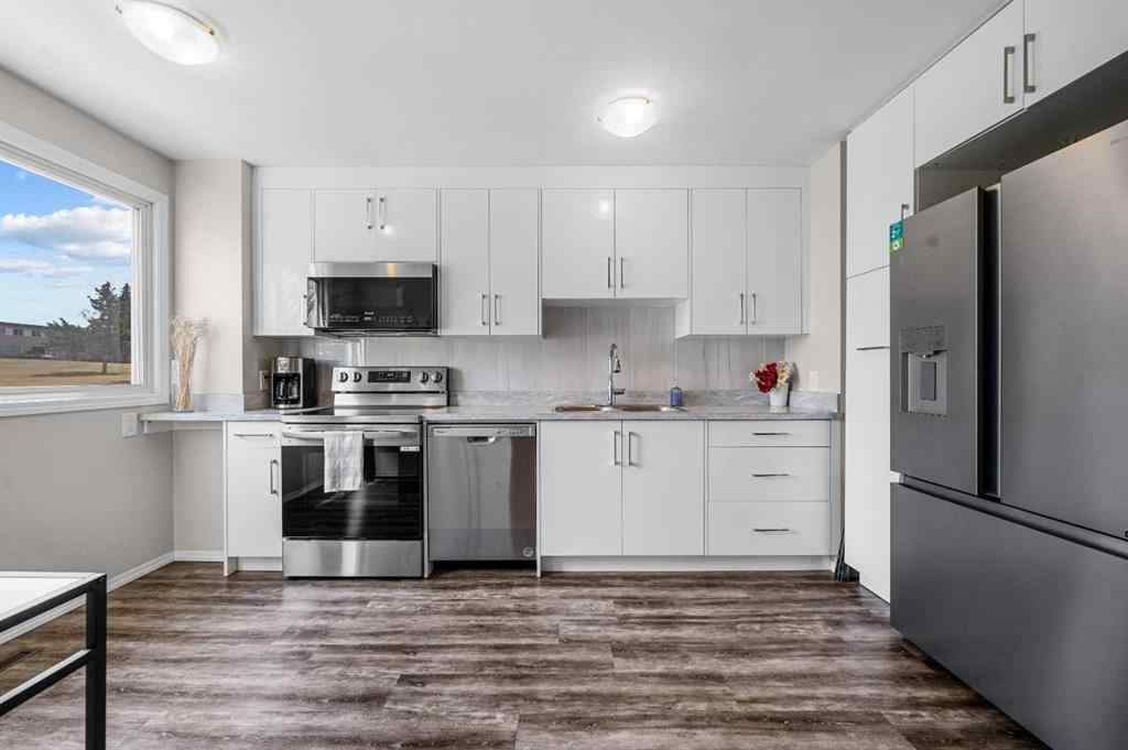 MLS® A2253553 - Unit #389 2211 19 Street NE in Vista Heights Calgary, Residential