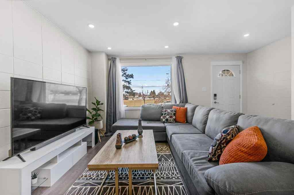 MLS® A2253553 - Unit #389 2211 19 Street NE in Vista Heights Calgary, Residential