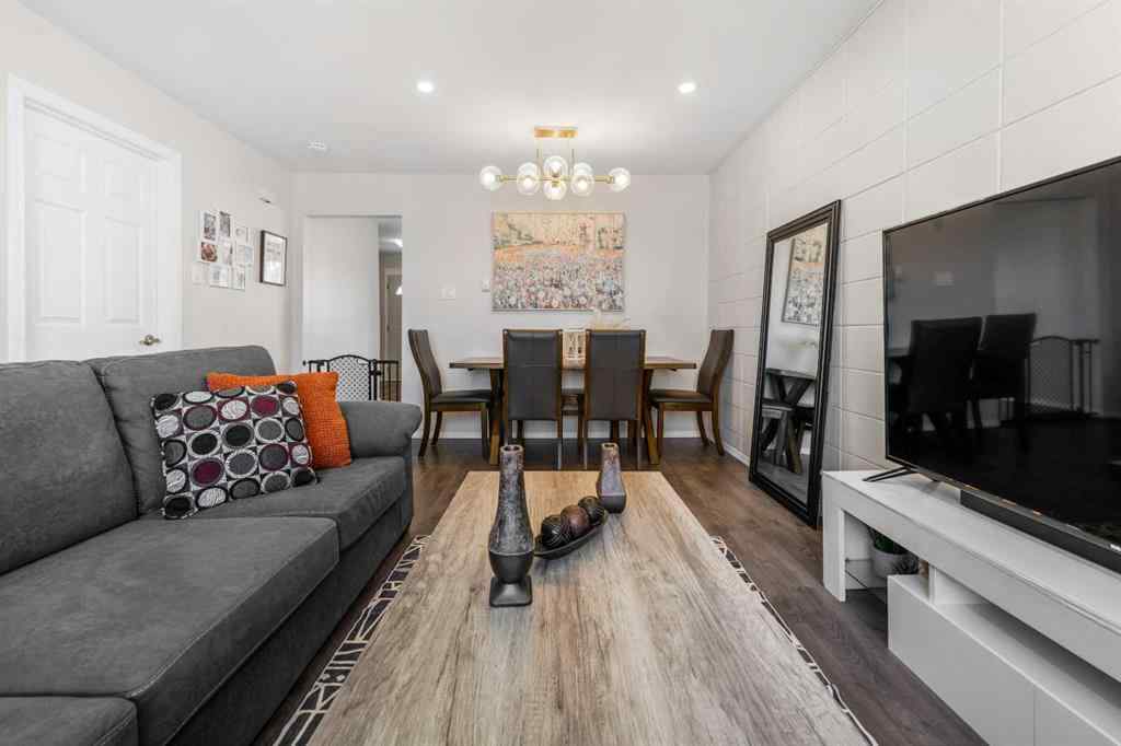 MLS® A2253553 - Unit #389 2211 19 Street NE in Vista Heights Calgary, Residential