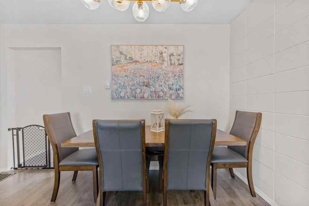 MLS® A2253553 - Unit #389 2211 19 Street NE in Vista Heights Calgary, Residential