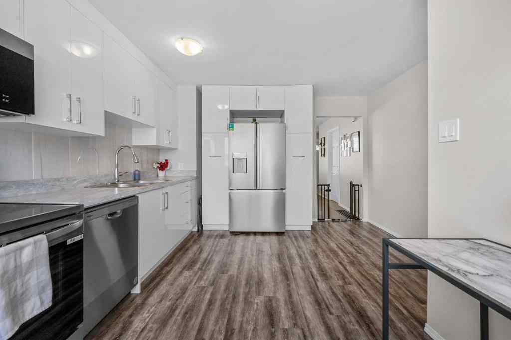 MLS® A2253553 - Unit #389 2211 19 Street NE in Vista Heights Calgary, Residential