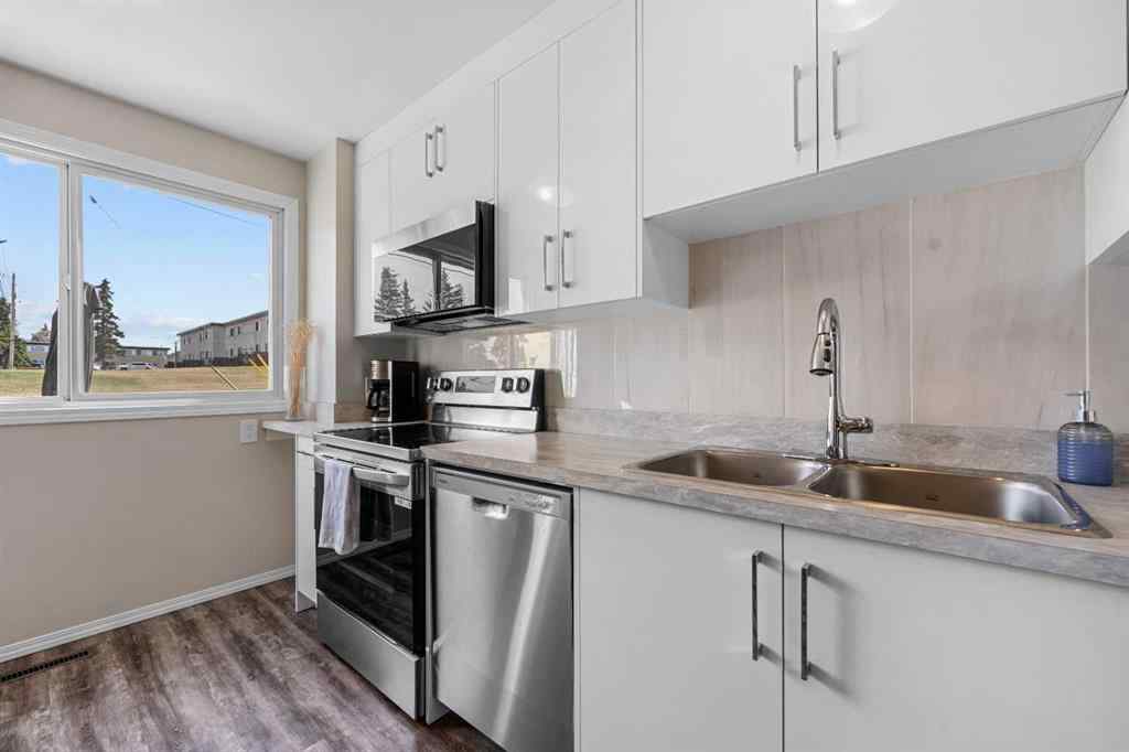 MLS® A2253553 - Unit #389 2211 19 Street NE in Vista Heights Calgary, Residential