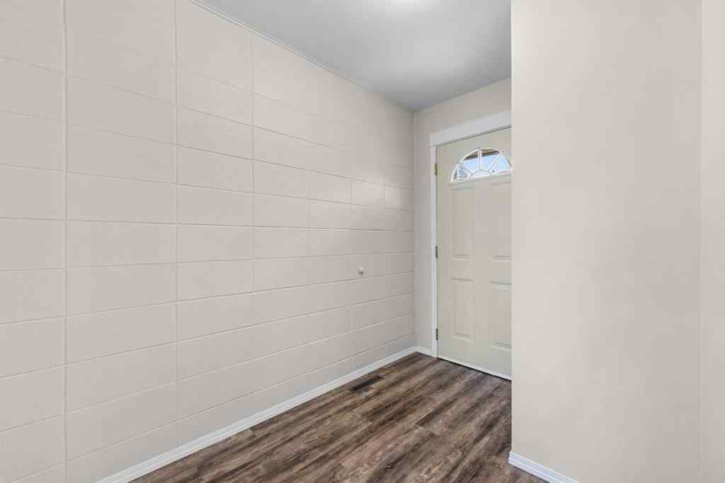 MLS® A2253553 - Unit #389 2211 19 Street NE in Vista Heights Calgary, Residential