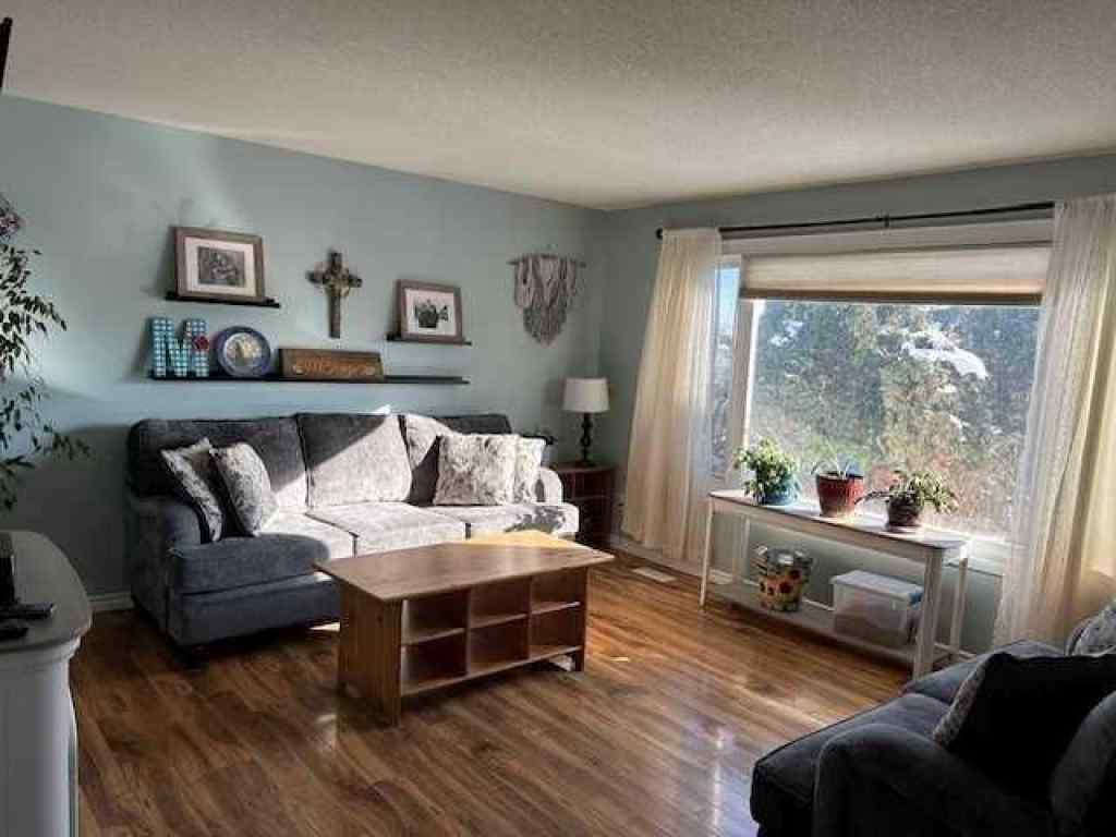 MLS® A2253554 - 1506 1 Avenue NW in Midland Drumheller, Residential