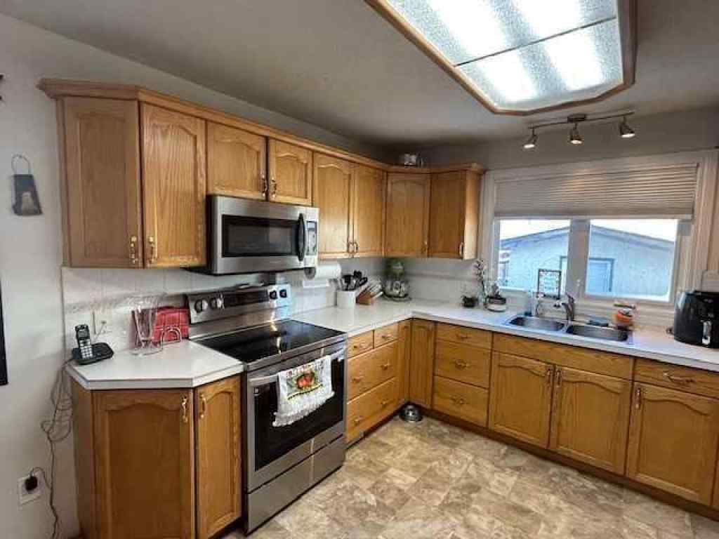 MLS® A2253554 - 1506 1 Avenue NW in Midland Drumheller, Residential