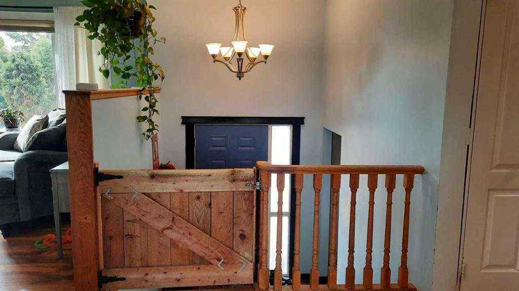 MLS® A2253554 - 1506 1 Avenue NW in Midland Drumheller, Residential