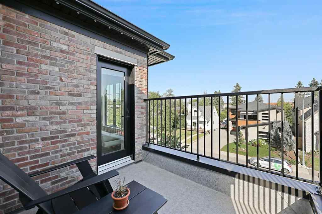 MLS® A2253555 - 435 18A Street NW in West Hillhurst Calgary, Residential