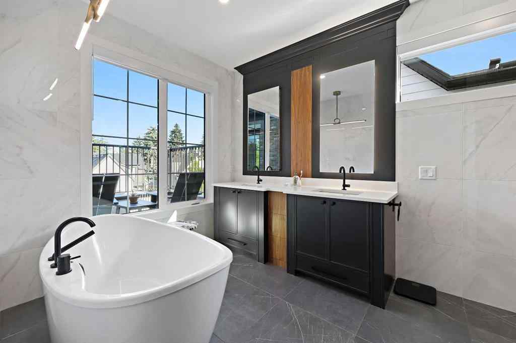 MLS® A2253555 - 435 18A Street NW in West Hillhurst Calgary, Residential