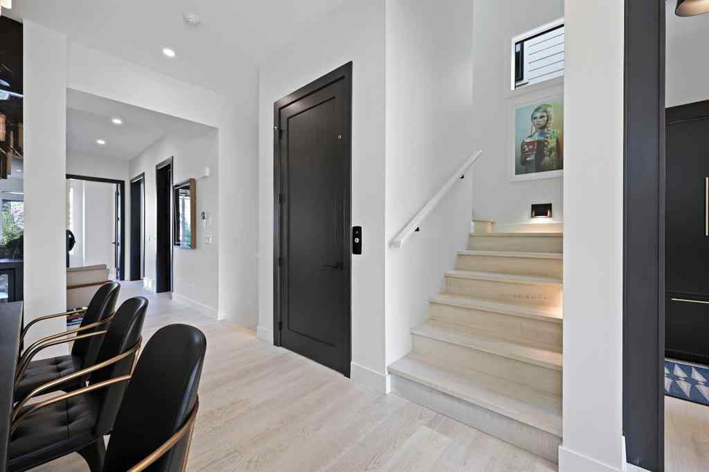 MLS® A2253555 - 435 18A Street NW in West Hillhurst Calgary, Residential