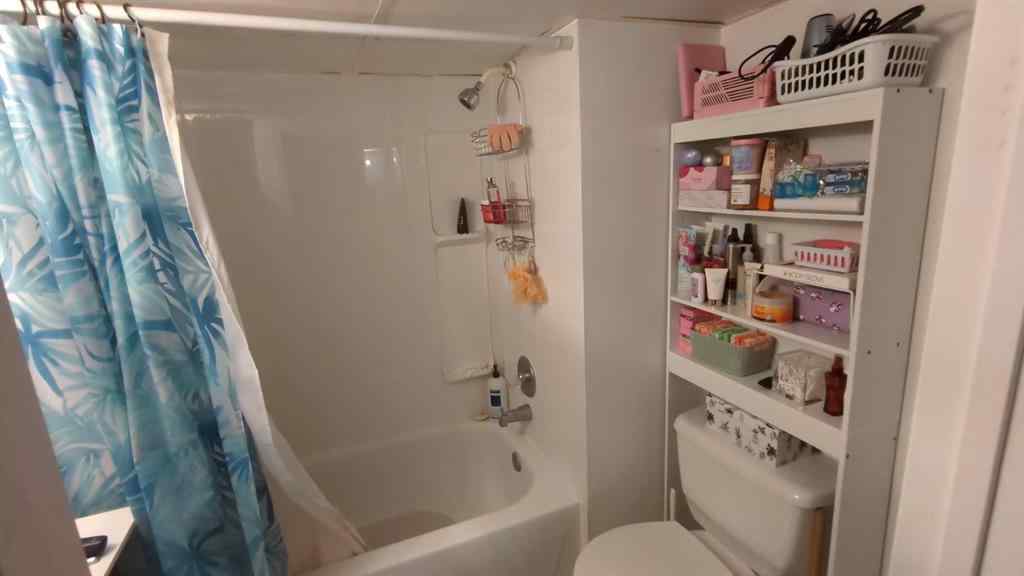 MLS® A2253558 - 9551 85 Avenue  in Highland Park Grande Prairie, Residential
