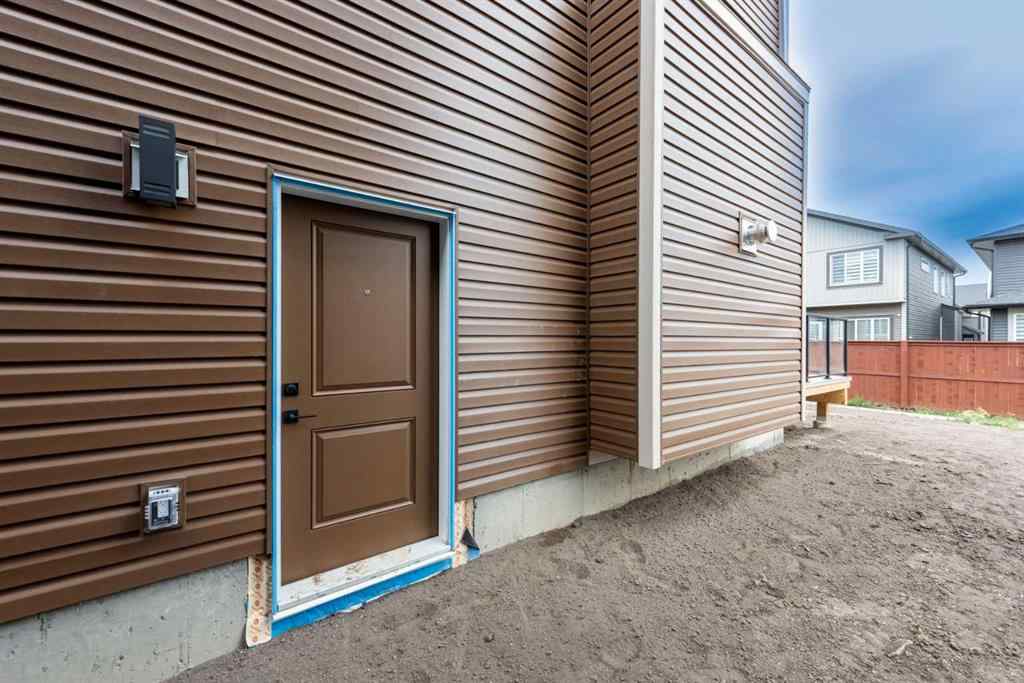 MLS® A2253563 - 1102 Midtown Avenue SW in Midtown Airdrie, Residential