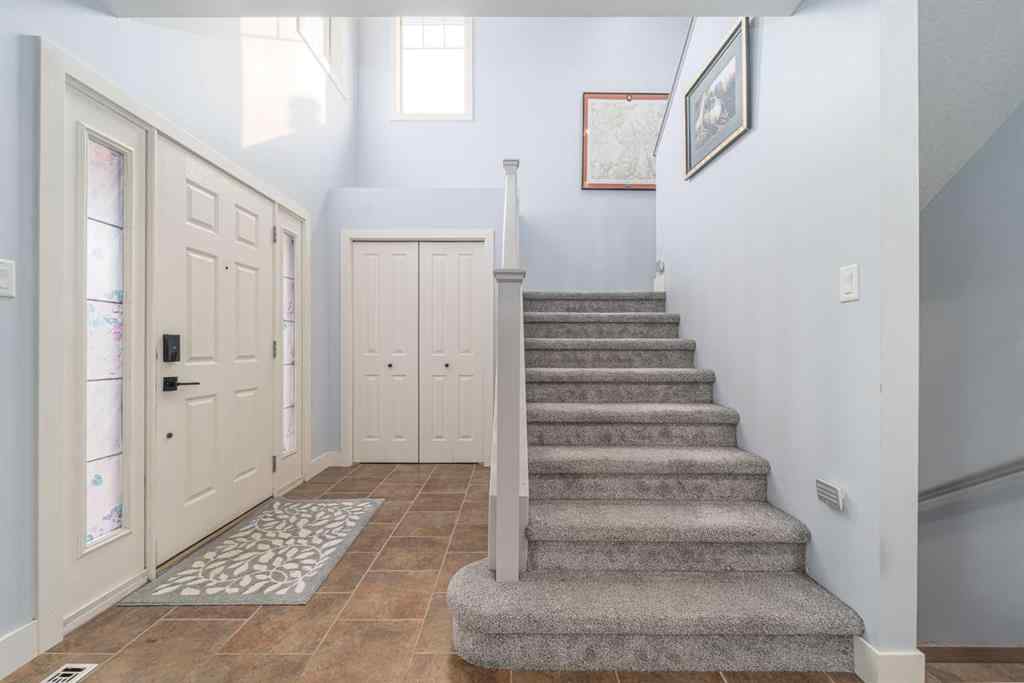 MLS® A2253566 - 170 Southgate Boulevard S in Southgate Lethbridge, Residential