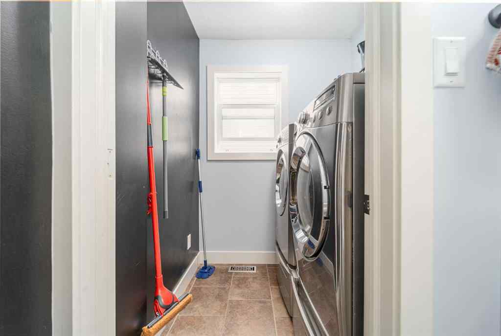 MLS® A2253566 - 170 Southgate Boulevard S in Southgate Lethbridge, Residential