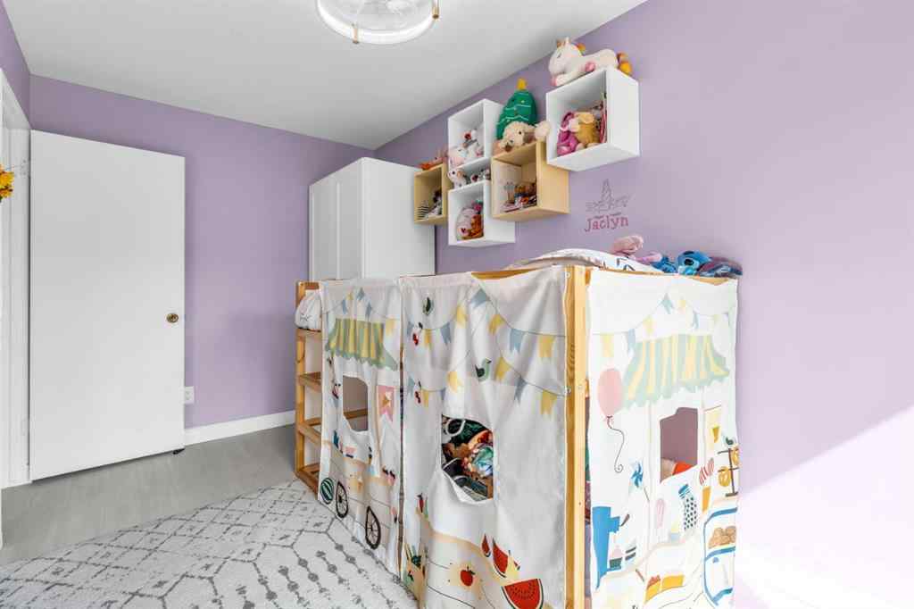 MLS® A2253568 - Unit #10 803 Varsity Estates Drive NW in Varsity Calgary, Residential