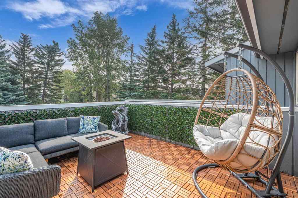 MLS® A2253568 - Unit #10 803 Varsity Estates Drive NW in Varsity Calgary, Residential