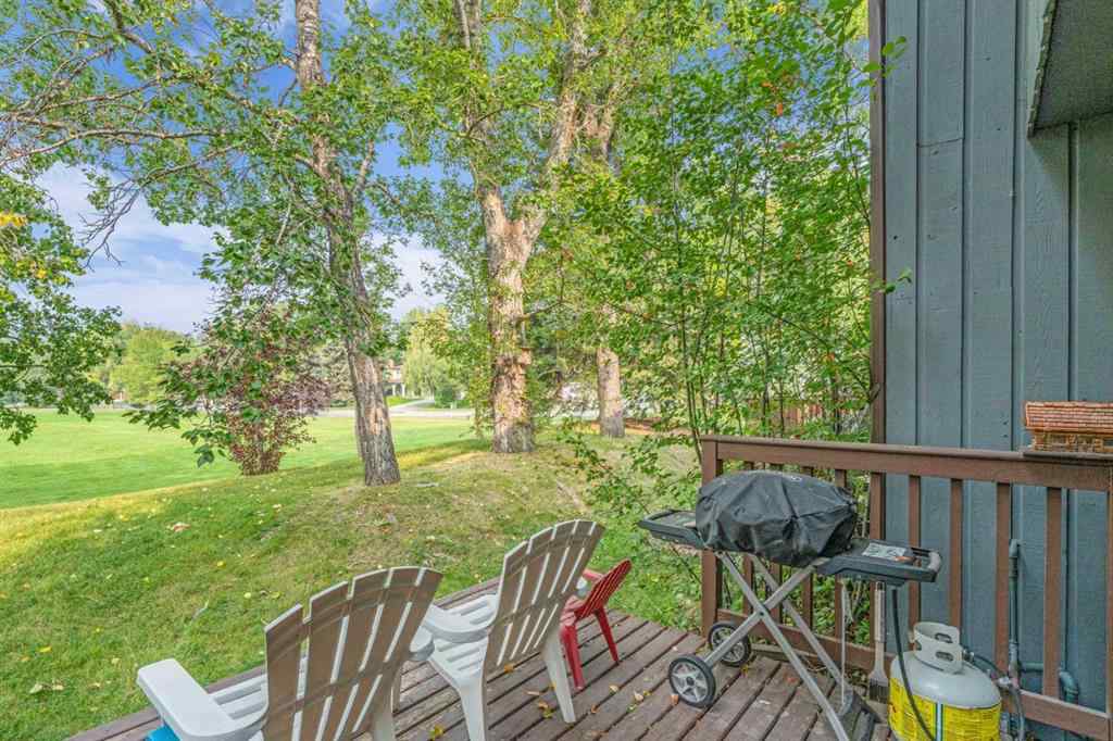 MLS® A2253568 - Unit #10 803 Varsity Estates Drive NW in Varsity Calgary, Residential