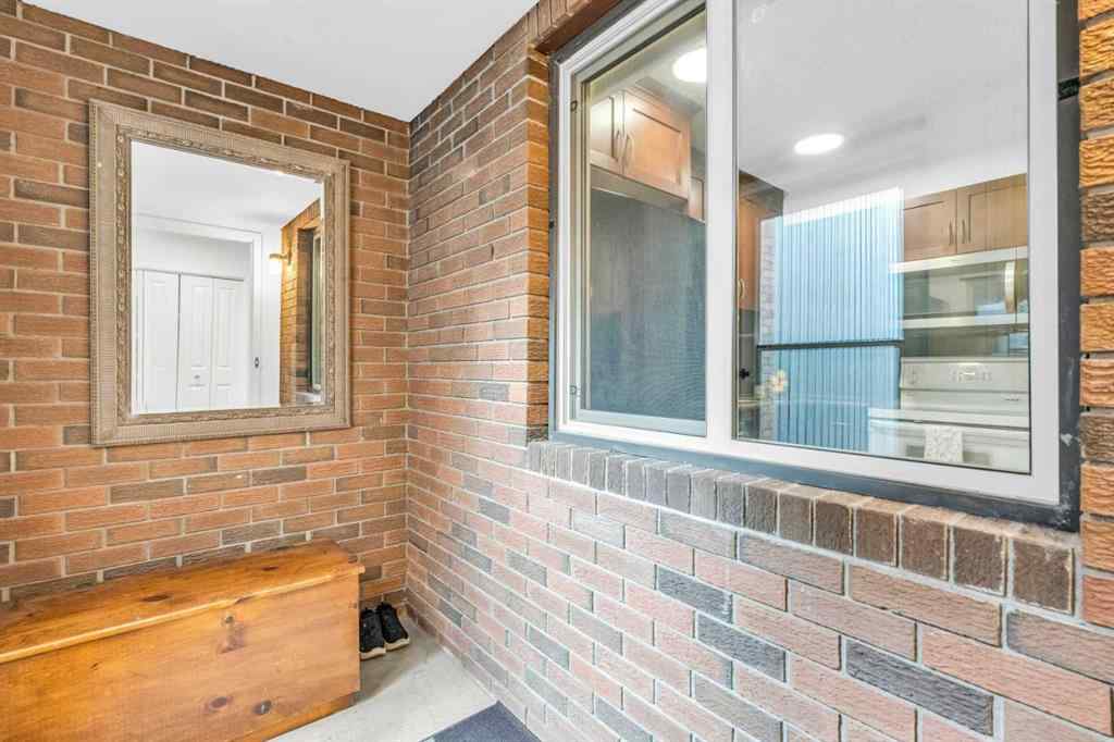 MLS® A2253568 - Unit #10 803 Varsity Estates Drive NW in Varsity Calgary, Residential