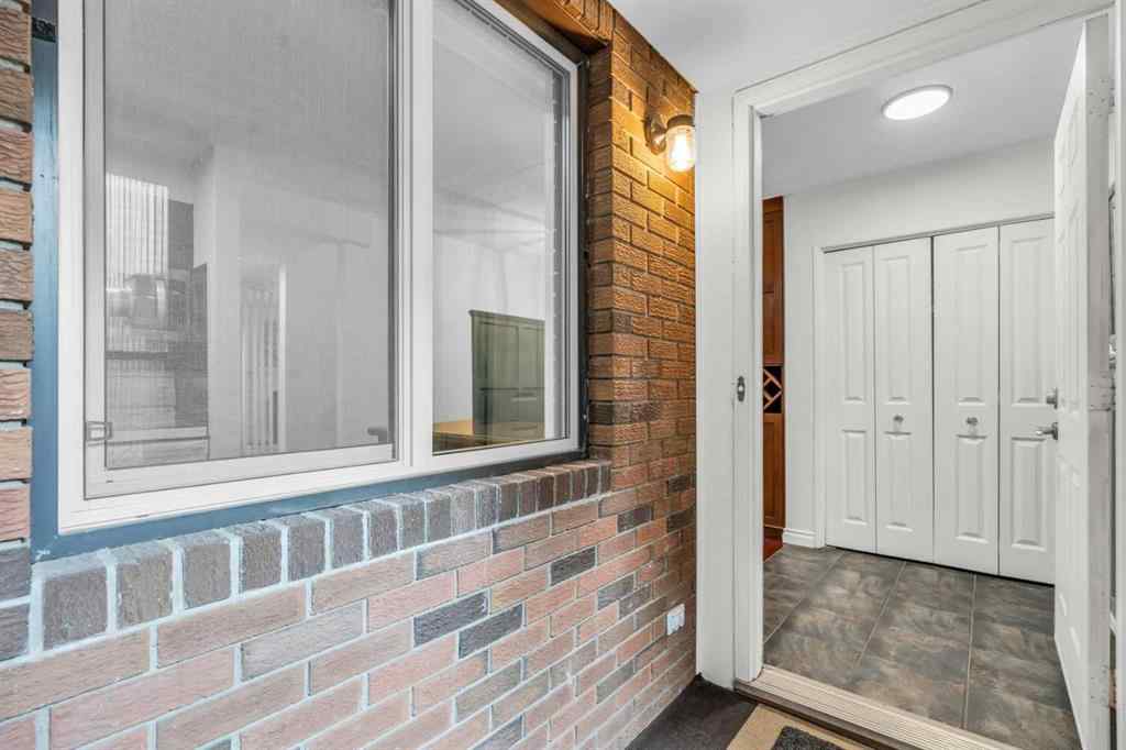 MLS® A2253568 - Unit #10 803 Varsity Estates Drive NW in Varsity Calgary, Residential