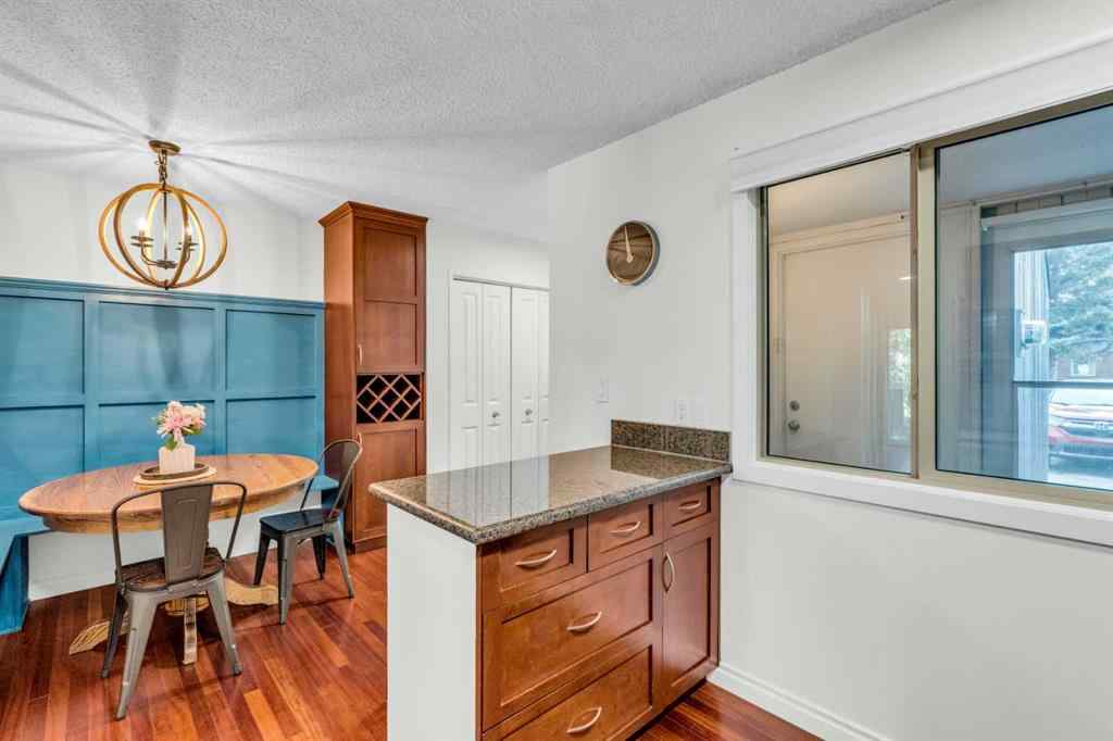 MLS® A2253568 - Unit #10 803 Varsity Estates Drive NW in Varsity Calgary, Residential