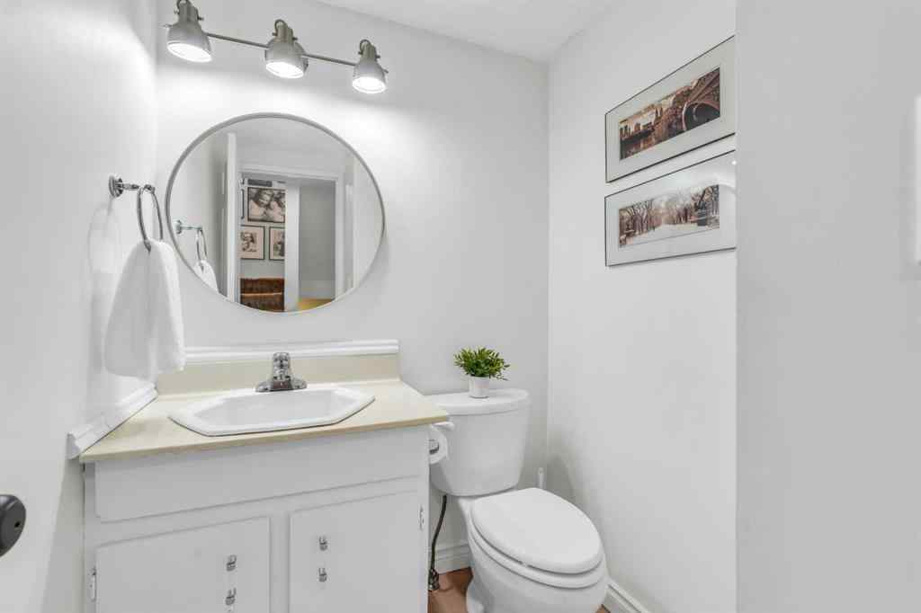 MLS® A2253568 - Unit #10 803 Varsity Estates Drive NW in Varsity Calgary, Residential