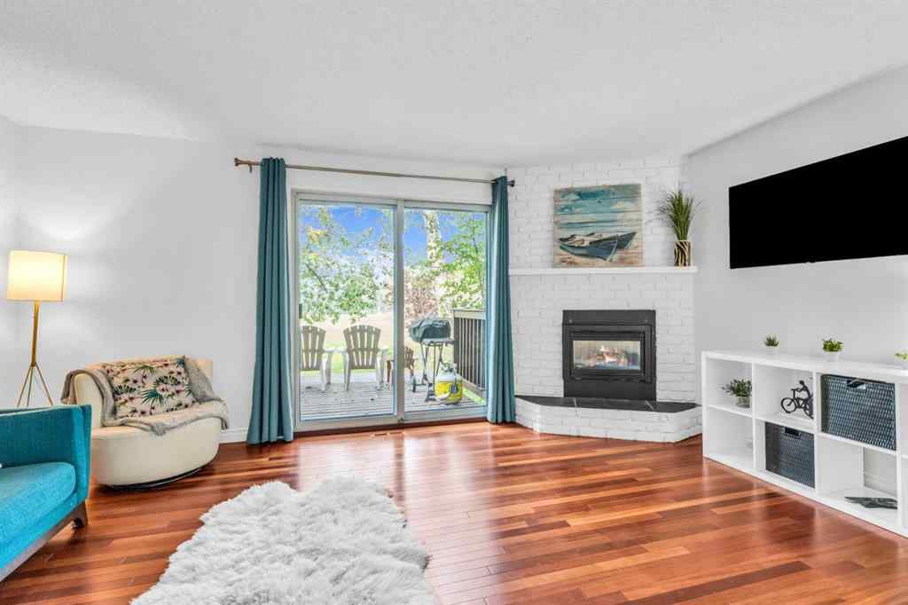 MLS® A2253568 - Unit #10 803 Varsity Estates Drive NW in Varsity Calgary, Residential
