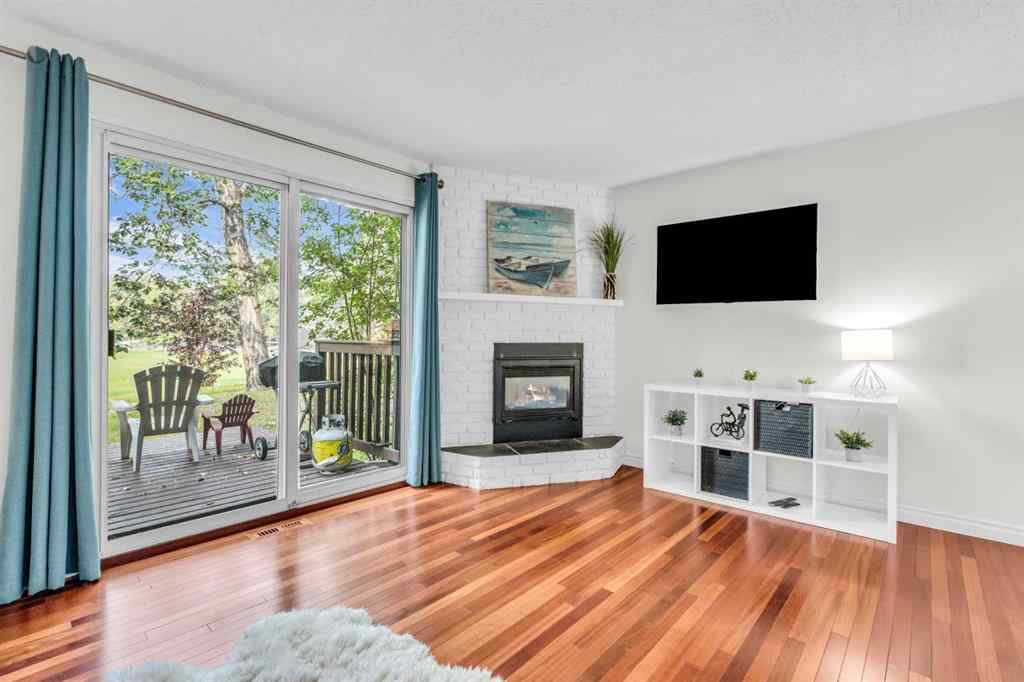 MLS® A2253568 - Unit #10 803 Varsity Estates Drive NW in Varsity Calgary, Residential