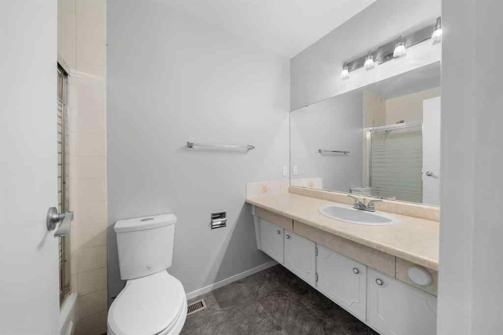MLS® A2253572 - 71 Queen Alexandra Close SE in Queensland Calgary, Residential