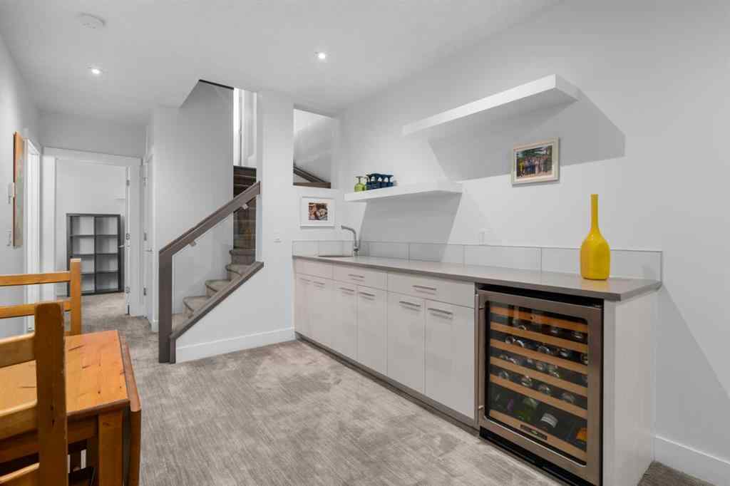 MLS® A2253573 - 2421 31 Avenue SW in Richmond Calgary, Residential