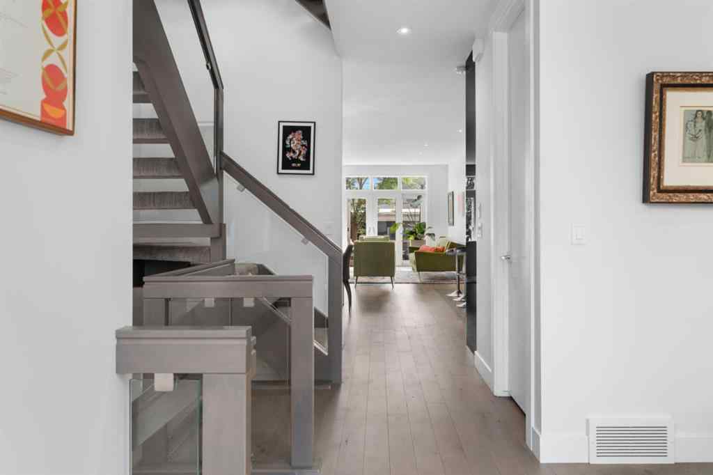 MLS® A2253573 - 2421 31 Avenue SW in Richmond Calgary, Residential