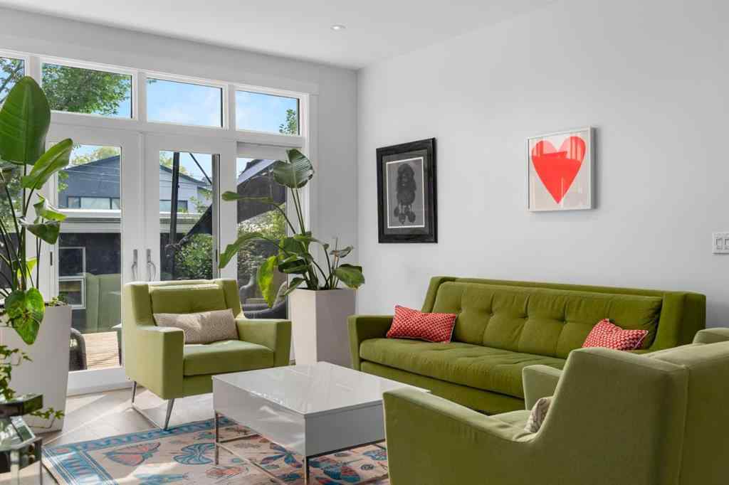 MLS® A2253573 - 2421 31 Avenue SW in Richmond Calgary, Residential