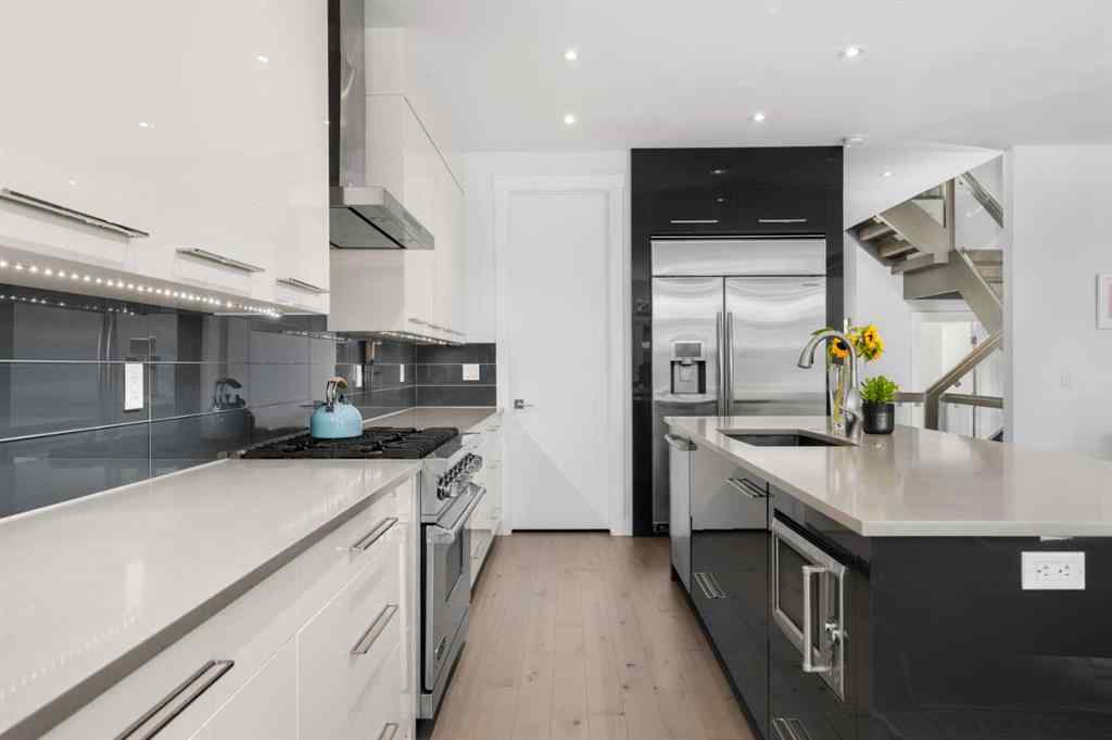 MLS® A2253573 - 2421 31 Avenue SW in Richmond Calgary, Residential