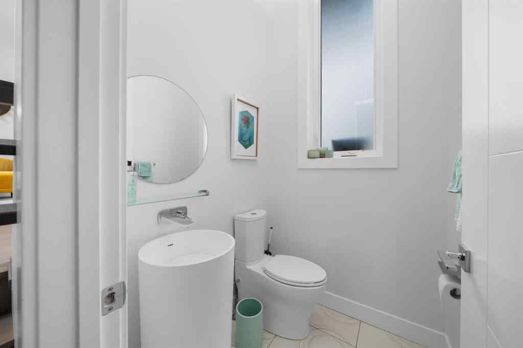 MLS® A2253573 - 2421 31 Avenue SW in Richmond Calgary, Residential