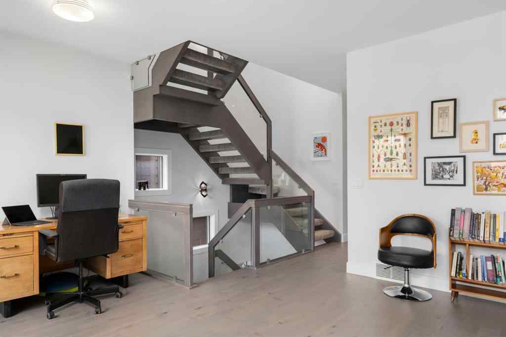 MLS® A2253573 - 2421 31 Avenue SW in Richmond Calgary, Residential