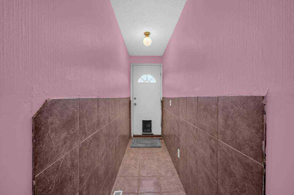 MLS® A2253574 - 64 Castledale Crescent NE in Castleridge Calgary, Residential