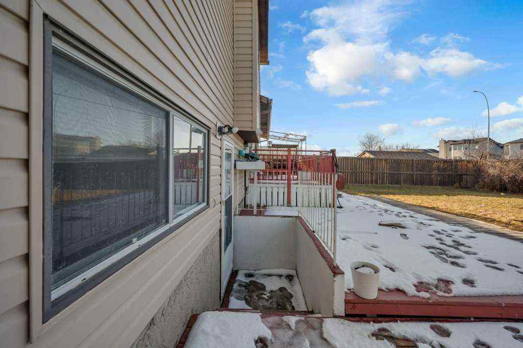 MLS® A2253574 - 64 Castledale Crescent NE in Castleridge Calgary, Residential