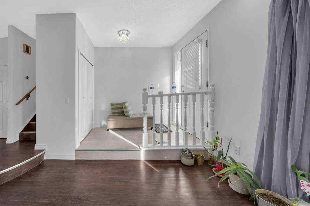 MLS® A2253574 - 64 Castledale Crescent NE in Castleridge Calgary, Residential