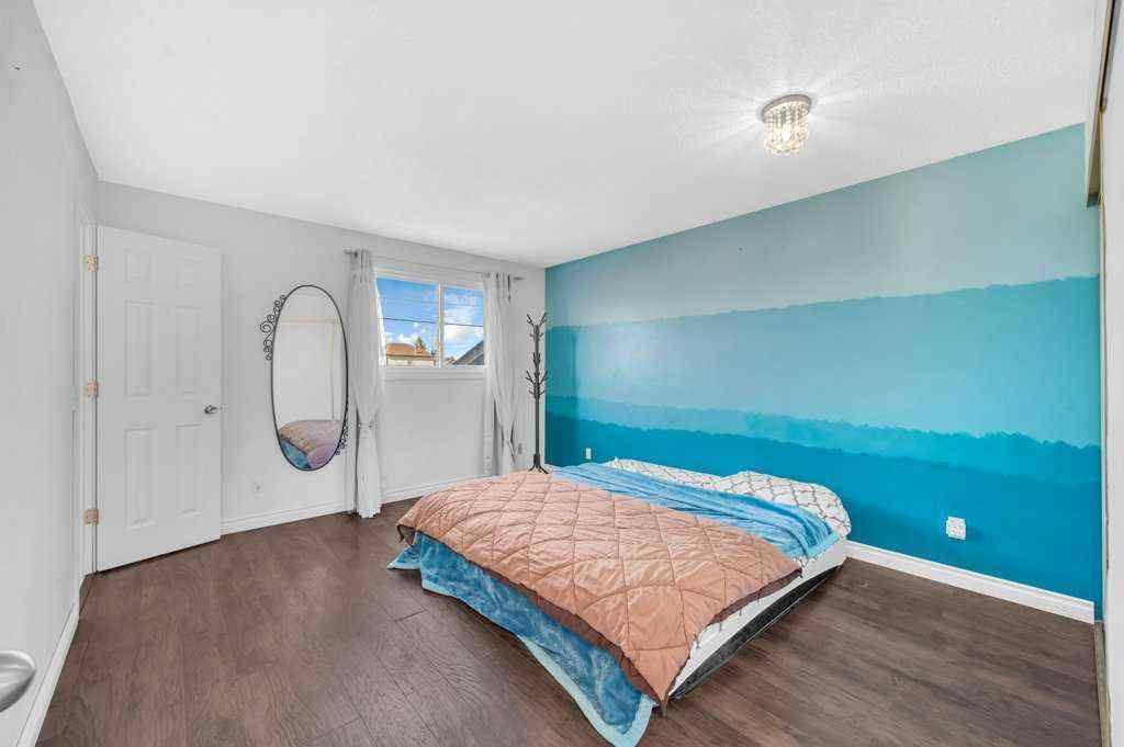 MLS® A2253574 - 64 Castledale Crescent NE in Castleridge Calgary, Residential