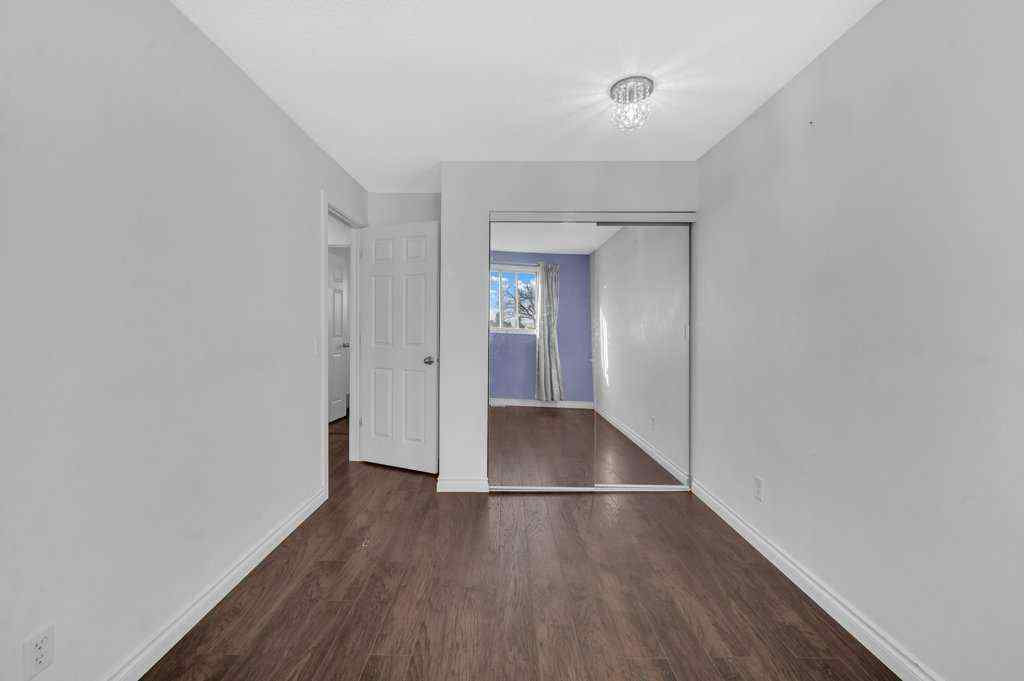 MLS® A2253574 - 64 Castledale Crescent NE in Castleridge Calgary, Residential