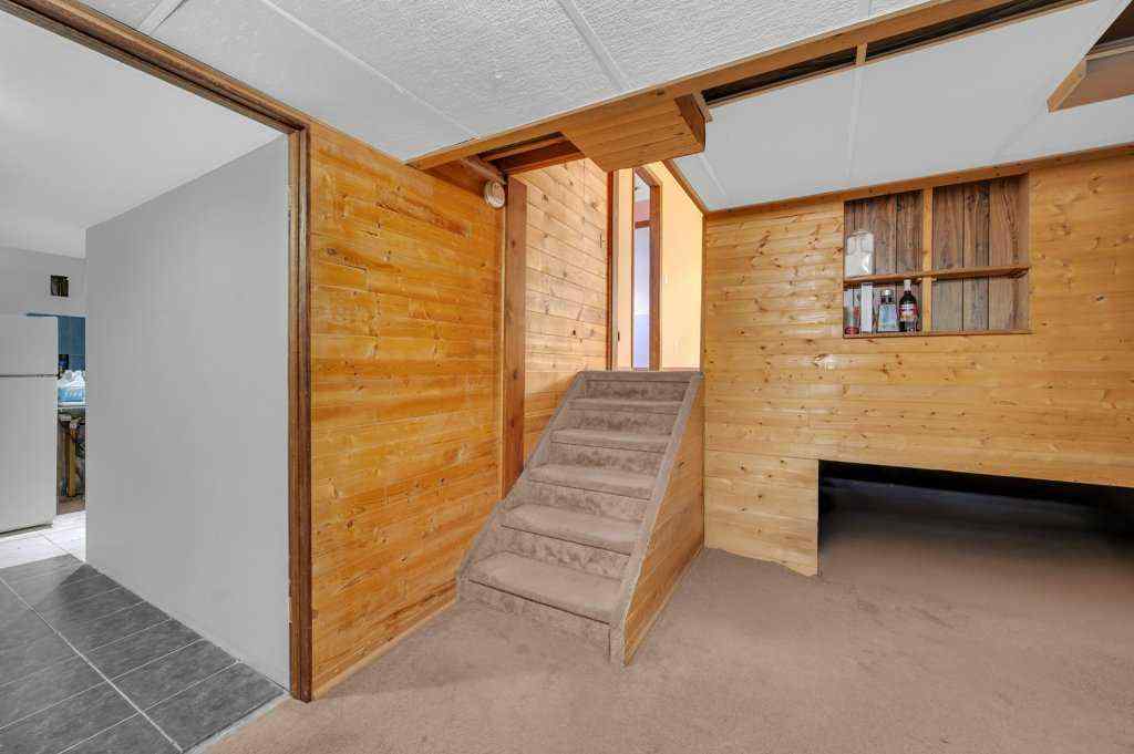 MLS® A2253574 - 64 Castledale Crescent NE in Castleridge Calgary, Residential