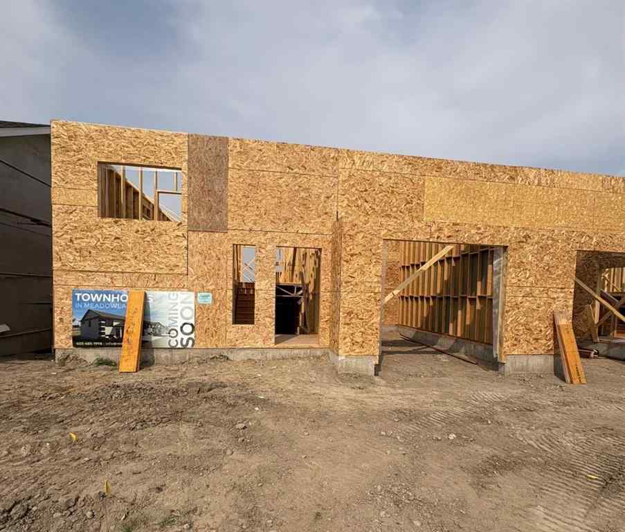 MLS® A2253580 - 423 Meadowlark Way  in NONE Vulcan, Residential