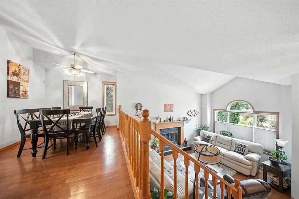 MLS® A2253582 - 8 Petticoat Lane  in English Estates Lacombe, Residential